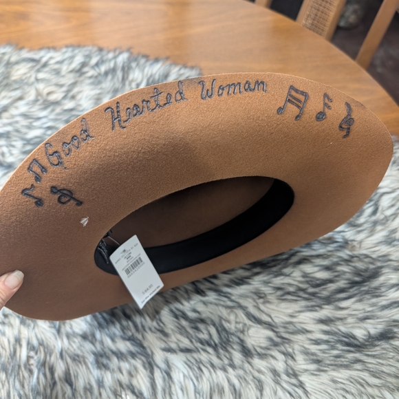 Wyeth Burned Hat- Waylon Jennings - Picture 4 of 6